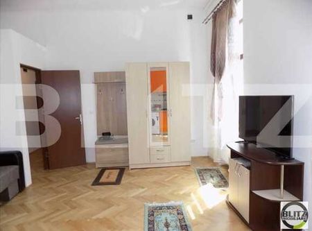 Garsoniera, 25 mp, mobilata modern, renovata complet, zona UMF - Photo 5