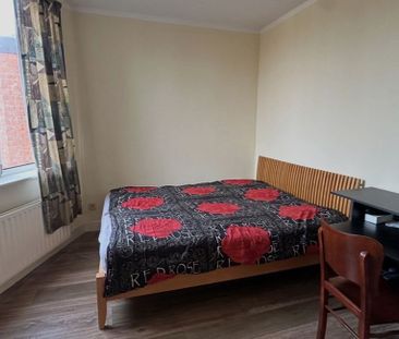 Appartement te huur in Edegem voor € 720 met 2 slaapkamers - Photo 4