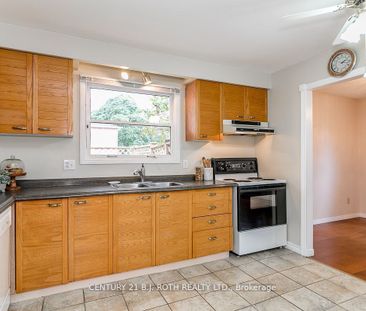 For Lease - 11 Cartwright Drive, Barrie, Ontario - Photo 1