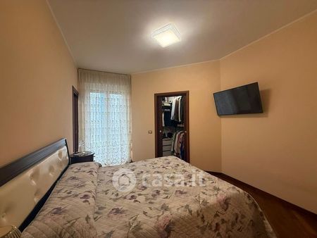 Trilocale in Affitto in Viale Caterina da Forlì 32 a Milano - Foto 4