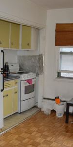 Côte-des-Neiges (C.D.N.), 3½ situé près de tous les services - Photo 4