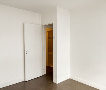 Appartement a louer Paris - Loyer €1 650/mois charges comprises ** - Photo 1