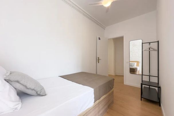 Carrer de Jonqueres, Barcelona, Catalonia 08003 - Photo 1