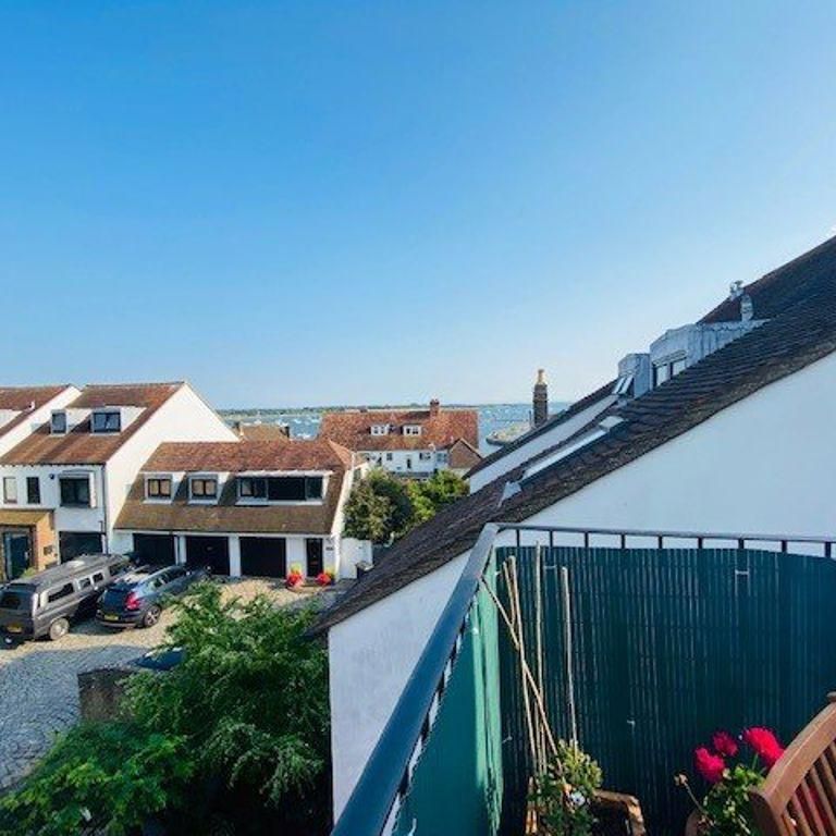 2 bedroom house to rent - Photo 1