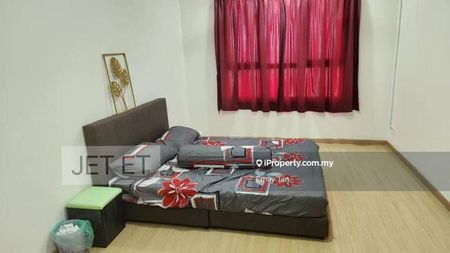 Gravit8, Klang, Kota Bayuemas, Klang - Photo 2