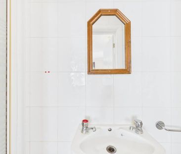 1 bedroom sharedAccommodation in Albert Street, Slough - Photo 3