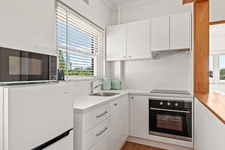 3/48 Kirkwood Road, Cronulla NSW 2230 - House For Rent | Domain - Photo 5