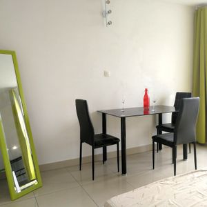 Location Appartement 1 pièce 26m² STE CLOTILDE 97490 - Photo 2