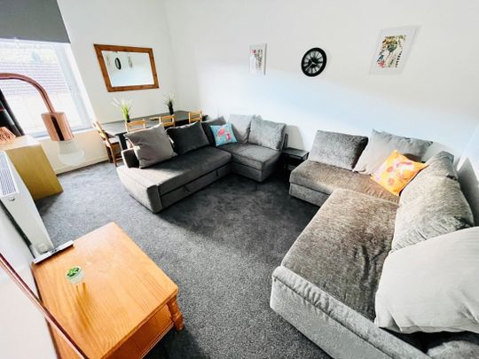 Cardiff Road, Troedyrhiw, MERTHYR TYDFIL - Photo 1