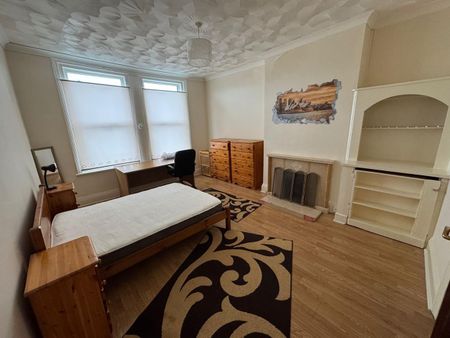 2 Bed Flat, Southampton, SO14 - Photo 2