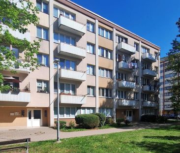 Pronájem bytu 1+kk a garsoniéry 36 m², Severní 740, Hradec Králové ... - Photo 1