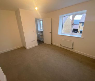 3 bedroom semi-detached house to rent - Photo 6