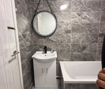 Room in a Shared House, Southampton Way, SE5 - Photo 6