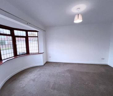 2 bedroom semi-detached bungalow to rent - Photo 3