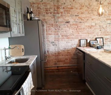 8 Simcoe Street N #307 - Photo 4