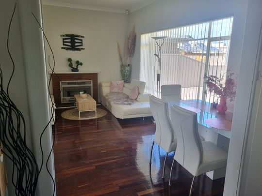 Pennington - Photo 1