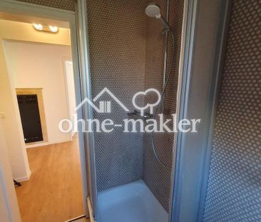 Helle, gut geschnittene 3-Zimmer-Wohnung mit Küchenzeile und Stellp... - Photo 4