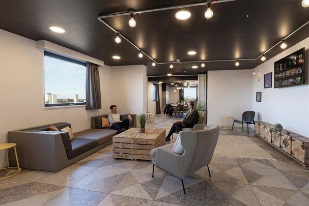 Studio to rent - Photo 1