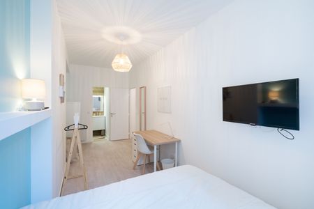 PICOT Roommate 5 Bedrooms at Toulon - Photo 5