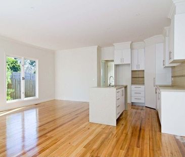 Kilsyth - Photo 1