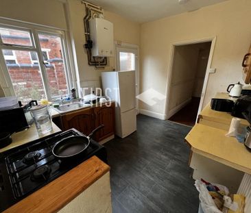 4 bedroom terraced house to rent - Photo 6
