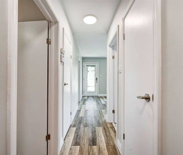 For Lease - 822 Douglas Street Unit# Main, Oshawa, Ontario - Photo 6