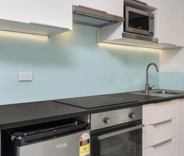 Modern Studio in the Heart of Manly - Photo 2