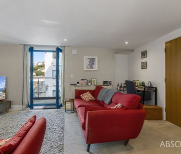 2 bed flat to rent in Victoria Parade, Queens Quay, TQ1 - Photo 4