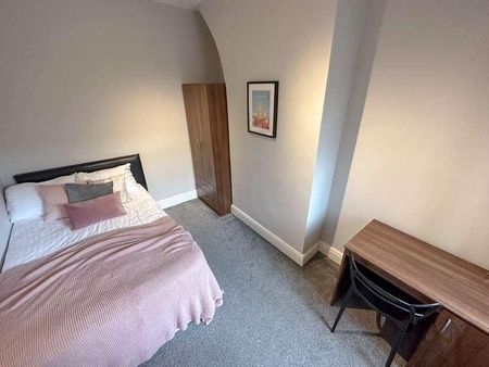 Romer Road, L6 - Photo 2