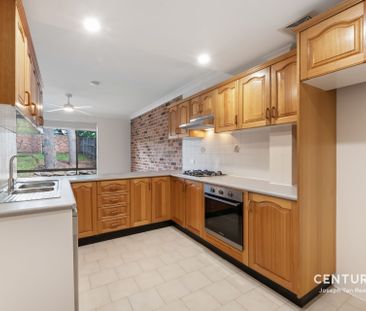 Spacious & Freshly Updated 3-Bedroom Townhouse in a Quiet Complex - Photo 6