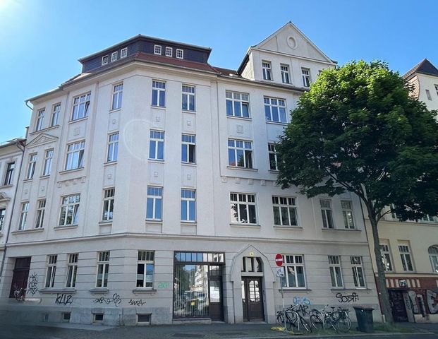 Lichtdurchflutete 2-Zimmer-Wohnung im Stadtteil Neustadt-Neuschönefeld - Photo 1