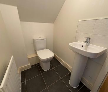 2 bedroom terraced house to rent - Photo 5