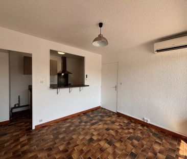 Location Appartement 2 pièces 33m² NIMES 30000 - Photo 1