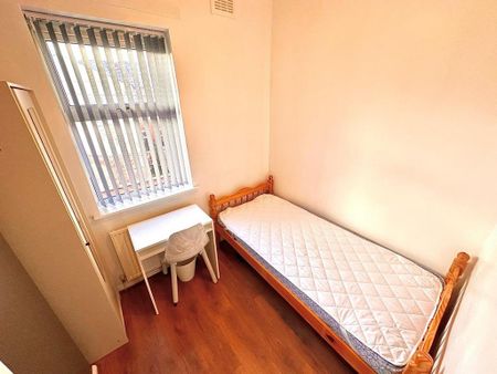 4 bedroom house to rent - Photo 5