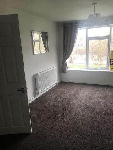 2 Bed Flat, Lakeside Walk, B23 - Photo 3