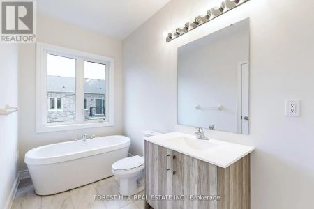 220 TENNANT CIRCLE - Photo 2