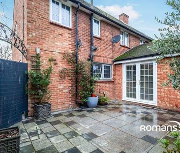 Barnfield, Iver, Buckinghamshire, SL0 - Photo 6