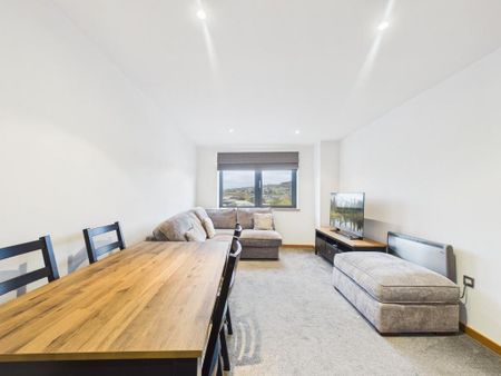 2 bedroom apartment to rent - Photo 5