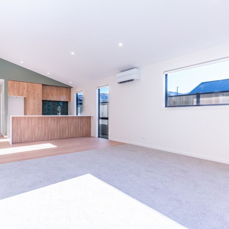Comfortable and convenient 3 bedroom home. - Photo 1