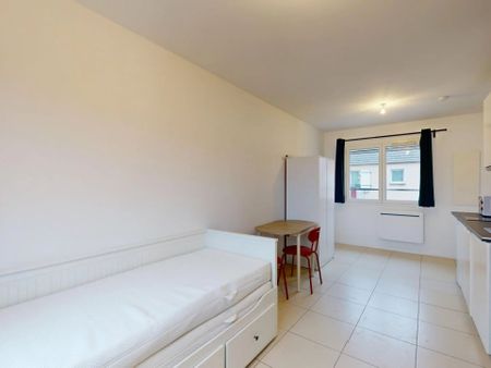 Location Appartement 1 pièces 19 m2 à Noisy-le-Grand - Photo 2