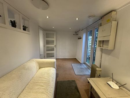 1 bedroom house to rent - Photo 2