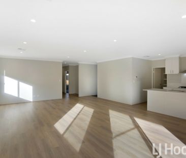 Wow Beach at End of Street! - Ocean Views Front Yard! - Photo 1