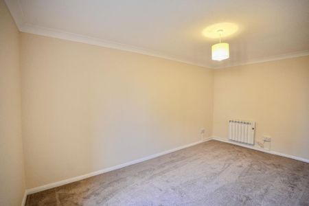 2 bedroom ground floor flat to rent - Photo 5