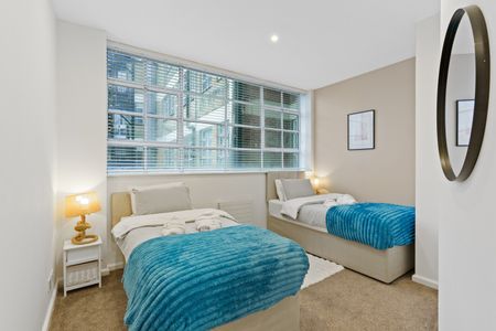 2 Bed Flat, Princes House, BN1 - Photo 4