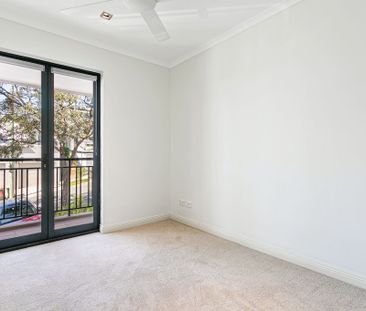 105/8 Water Street, Birchgrove NSW 2041 - Townhouse For Rent | Domain - Photo 6