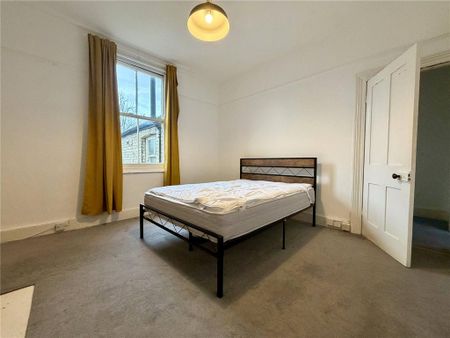 3 bedroom apartment to rent - Photo 4