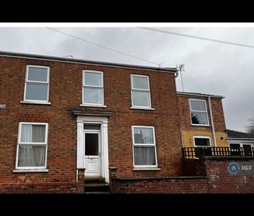 4 bedroom detached house to rent - Photo 1