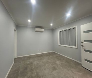 Private with a Modern Interior! - Photo 2