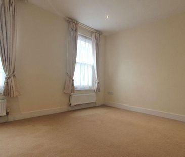 4 bedroom house to rent - Photo 2