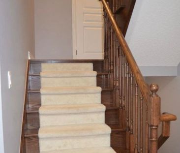 For Lease - 3191 Stocksbridge Avenue, Oakville, Ontario - Photo 2